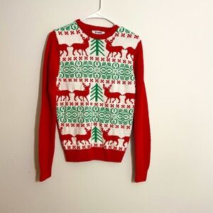 Red and Green Holiday crewneck sweater Deer and tree print Size Small